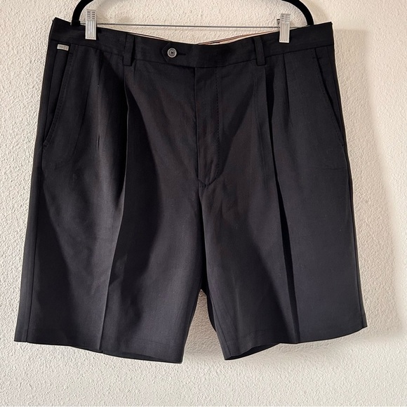 Tommy Bahama Pleated Silk Blend Dressy Shorts Black Men Size 38 - Picture 1 of 10